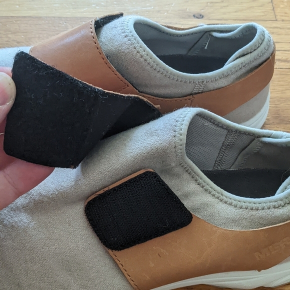 Merrell Leather Strap Sneakers - Picture 2 of 6